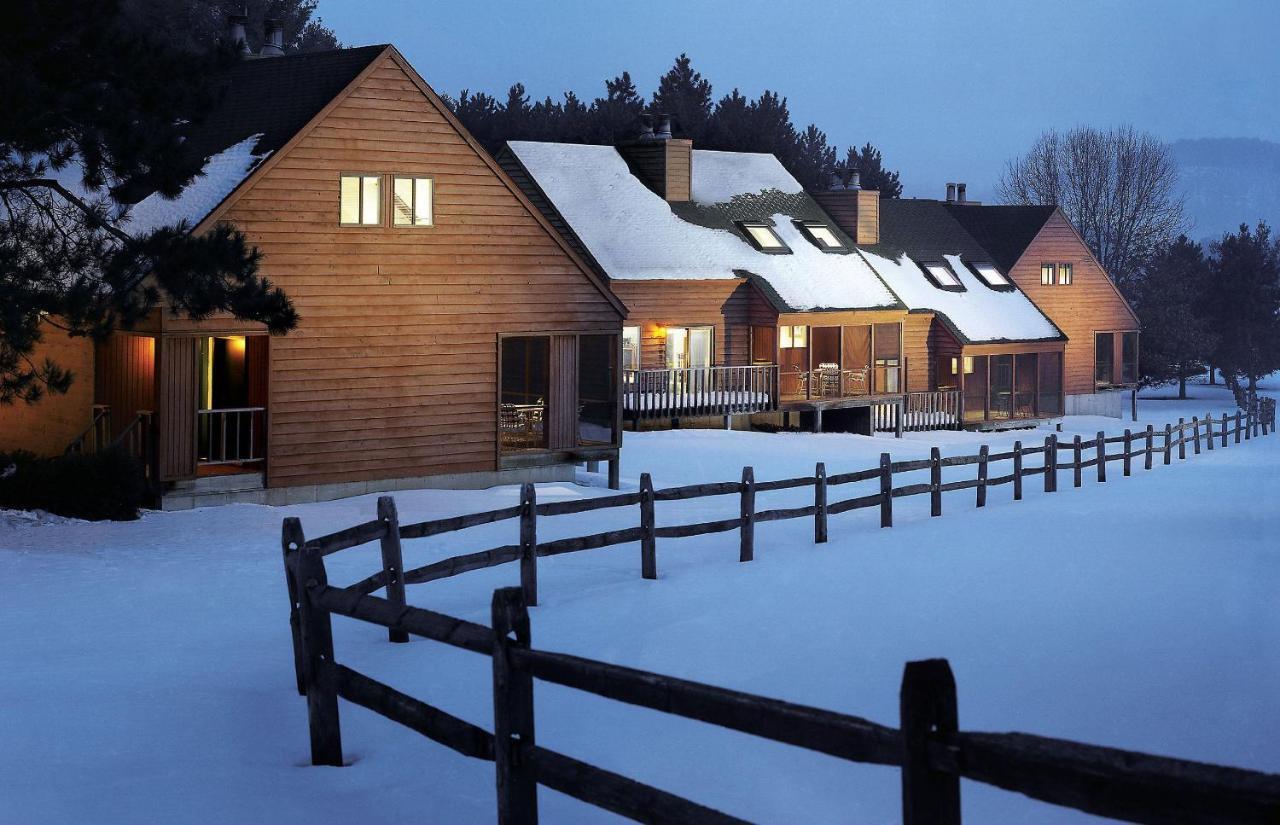 Bluegreen Vacations Christmas Mountain Village, An Ascend Resort Wisconsin Dells Exterior photo