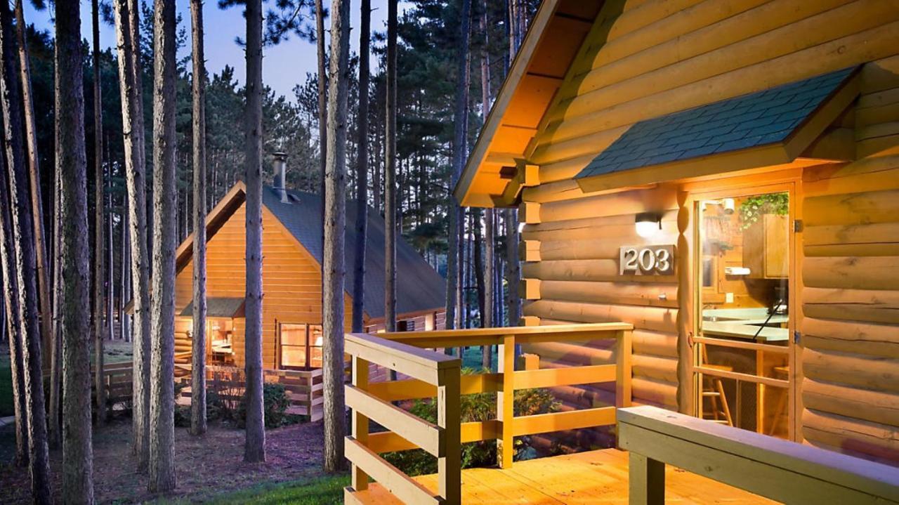 Bluegreen Vacations Christmas Mountain Village, An Ascend Resort Wisconsin Dells Exterior photo