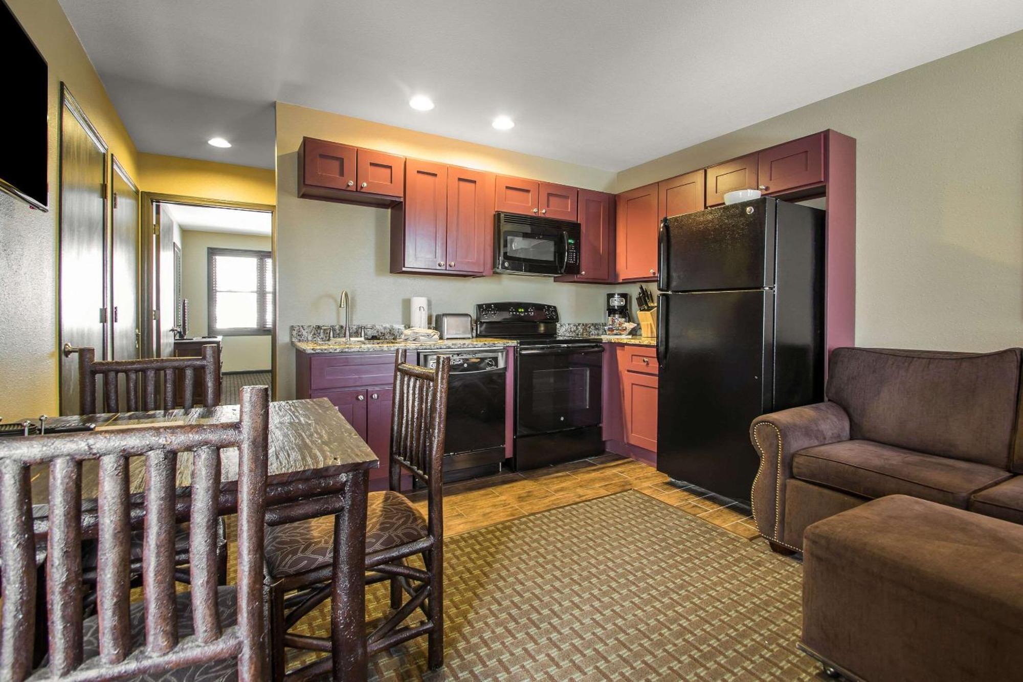 Bluegreen Vacations Christmas Mountain Village, An Ascend Resort Wisconsin Dells Exterior photo
