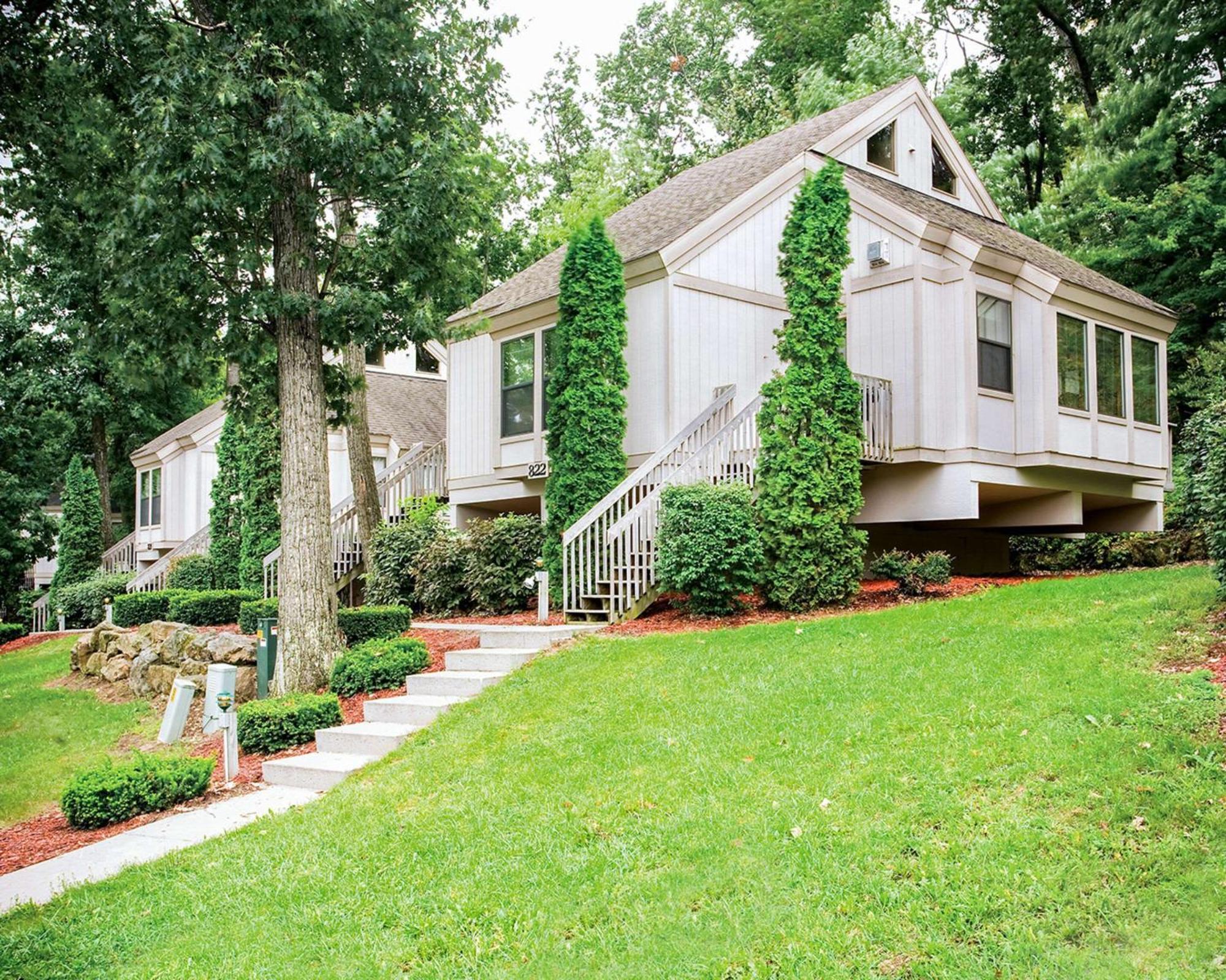 Bluegreen Vacations Christmas Mountain Village, An Ascend Resort Wisconsin Dells Exterior photo